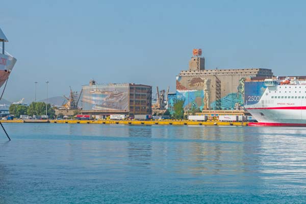 Piräus Hafen