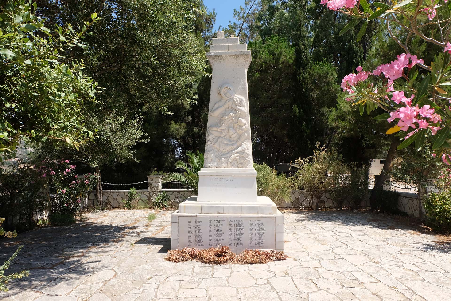 Denkmal f&uuml;r die Opfer des Krieges, auch bekannt als Denkmal der griechischen Mutter